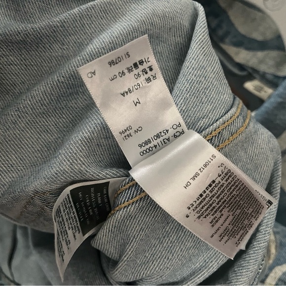 SOLD CLOT x LEVI'S sz M Year of Tiger Print Denim Jacket Blue Jeans Frog Closure - Picture 5 of 13